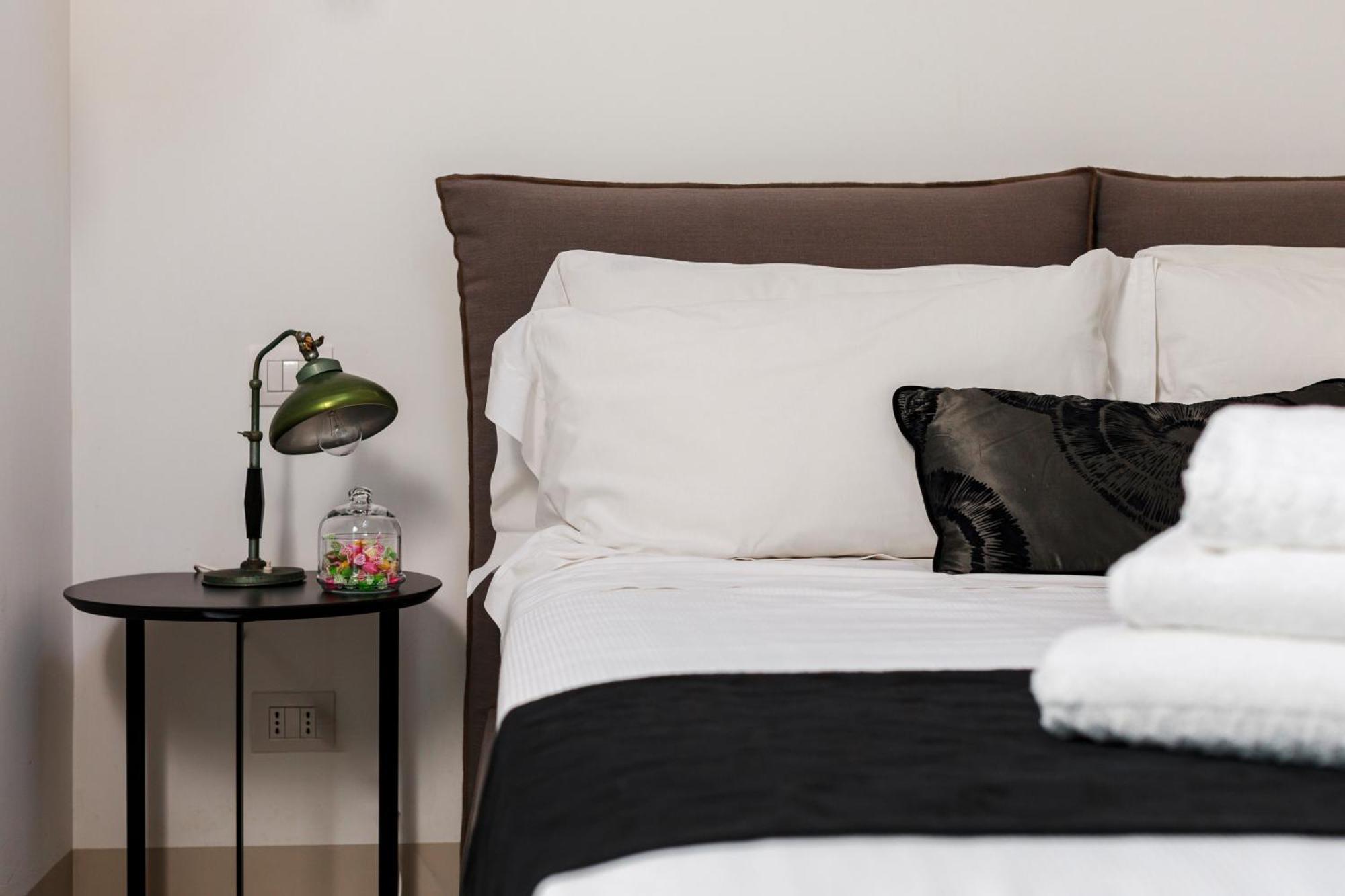 Embrace Sicily Guest House Noto Buitenkant foto