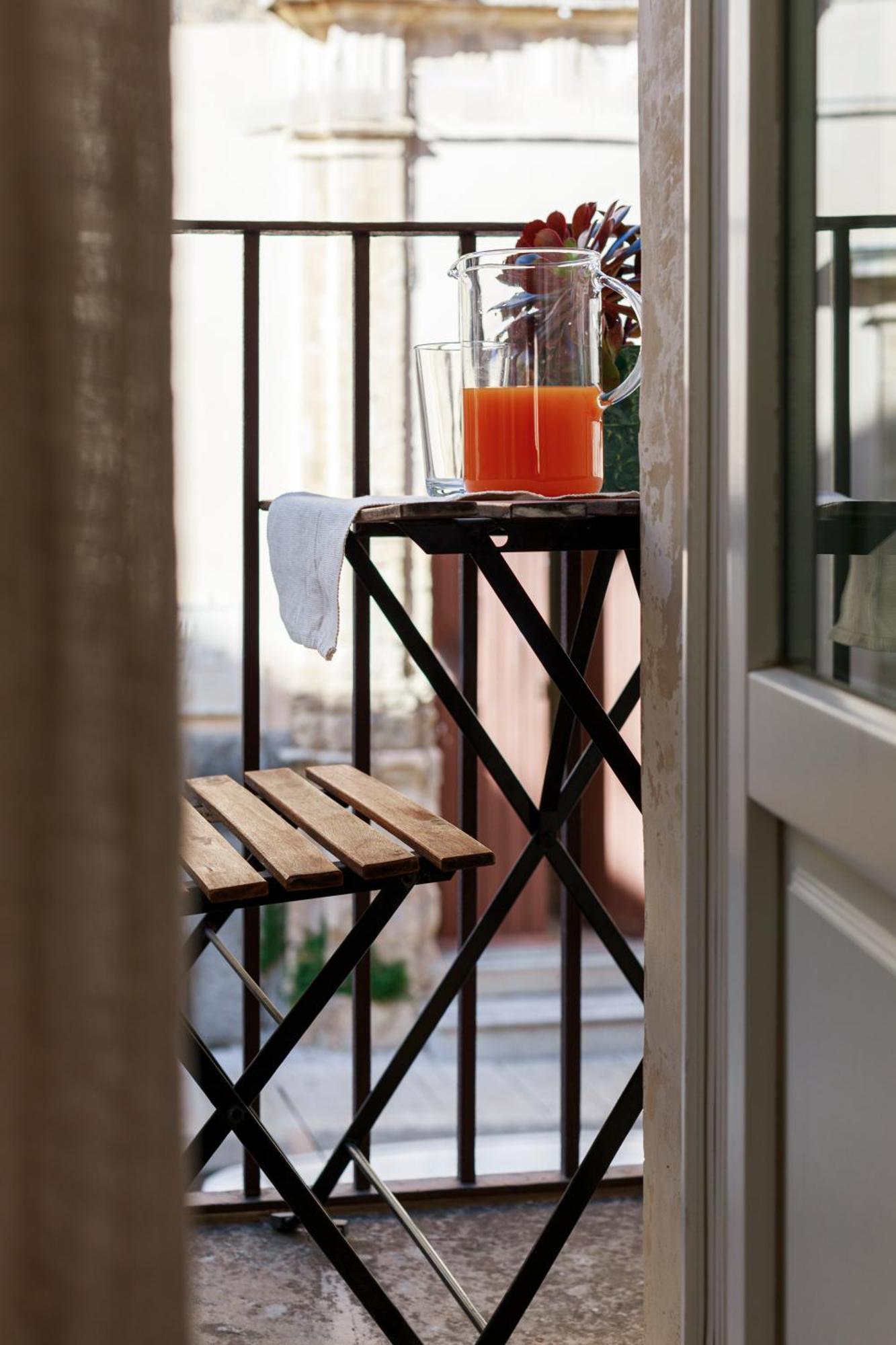 Embrace Sicily Guest House Noto Buitenkant foto